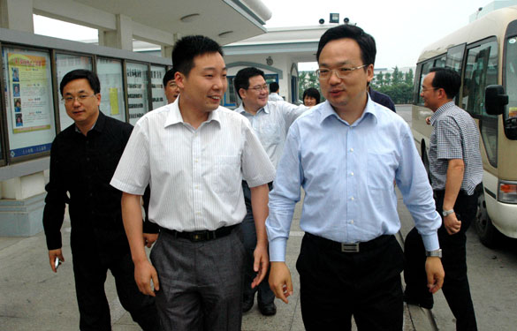 常州市副市长高清来凯时集团视察