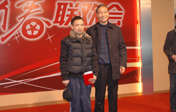 凯时举行“虎啸迎新春 蓄势创未来”2010年新春联欢会
