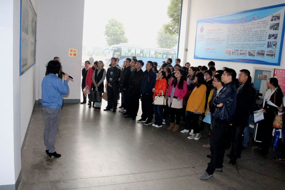 溧阳市新任72名公务员来凯时集团旅行