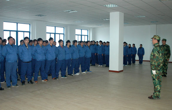 凯时2012年新员工军训落下帷幕
